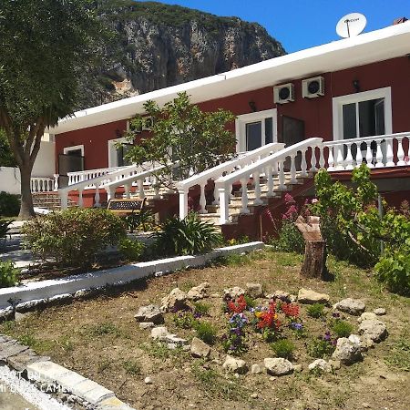 Paleokastritsa Studios - Sun'S Gift Spiros Exterior photo