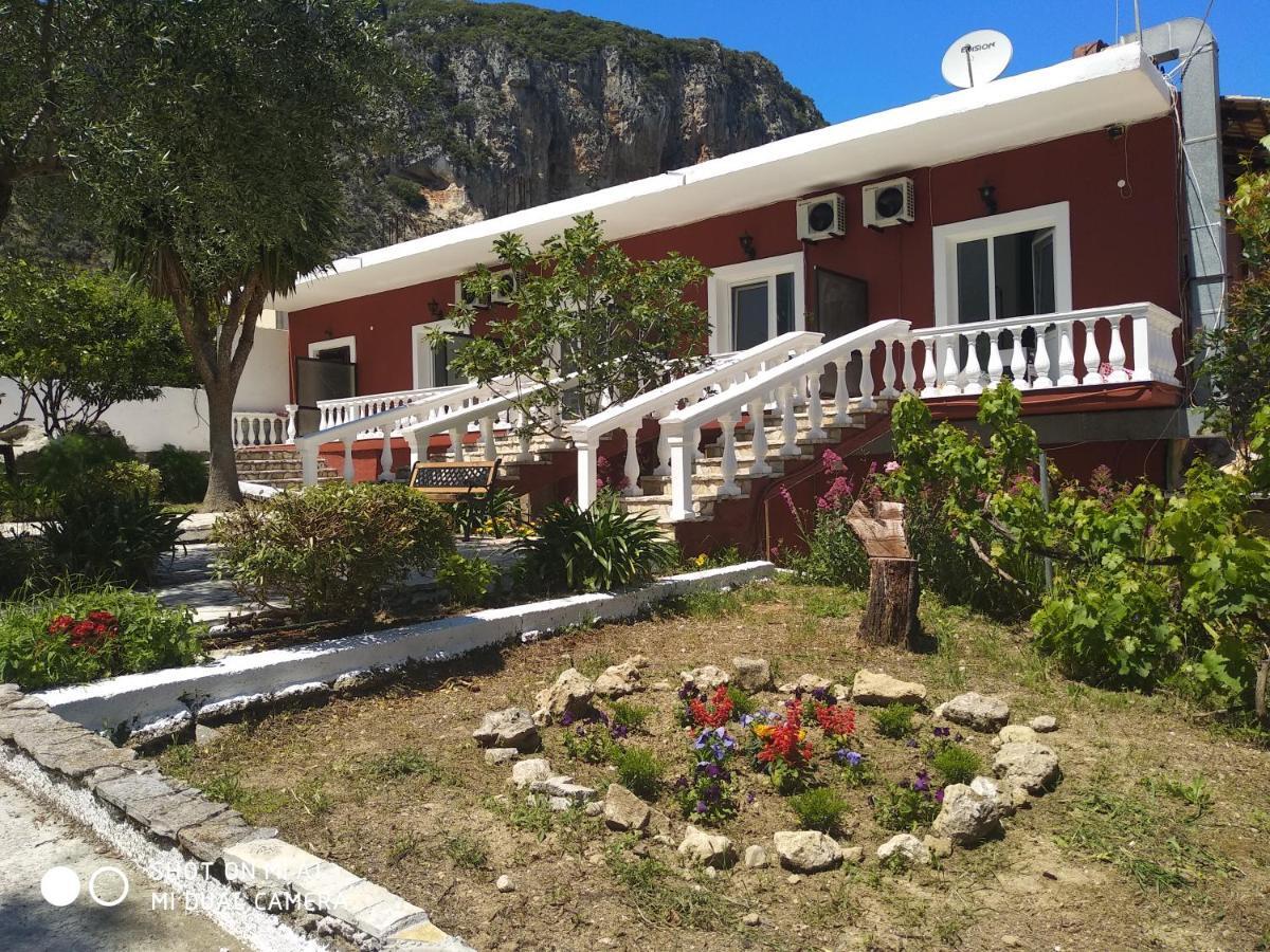 Paleokastritsa Studios - Sun'S Gift Spiros Exterior photo